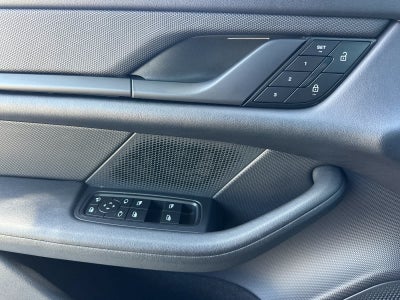 2023 Porsche Taycan Base