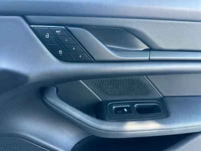 2023 Porsche Taycan Base