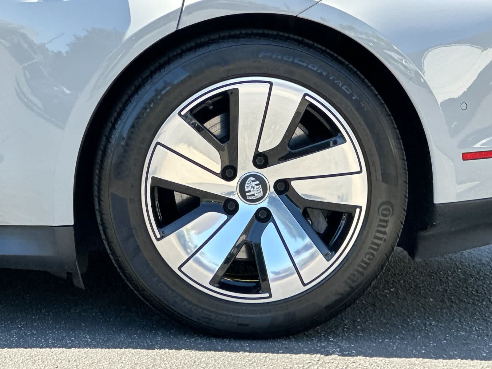 2023 Porsche Taycan Base