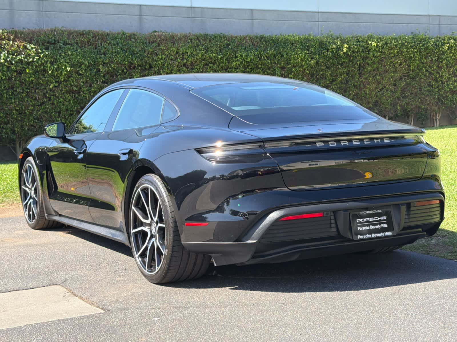 2023 Porsche Taycan Taycan
