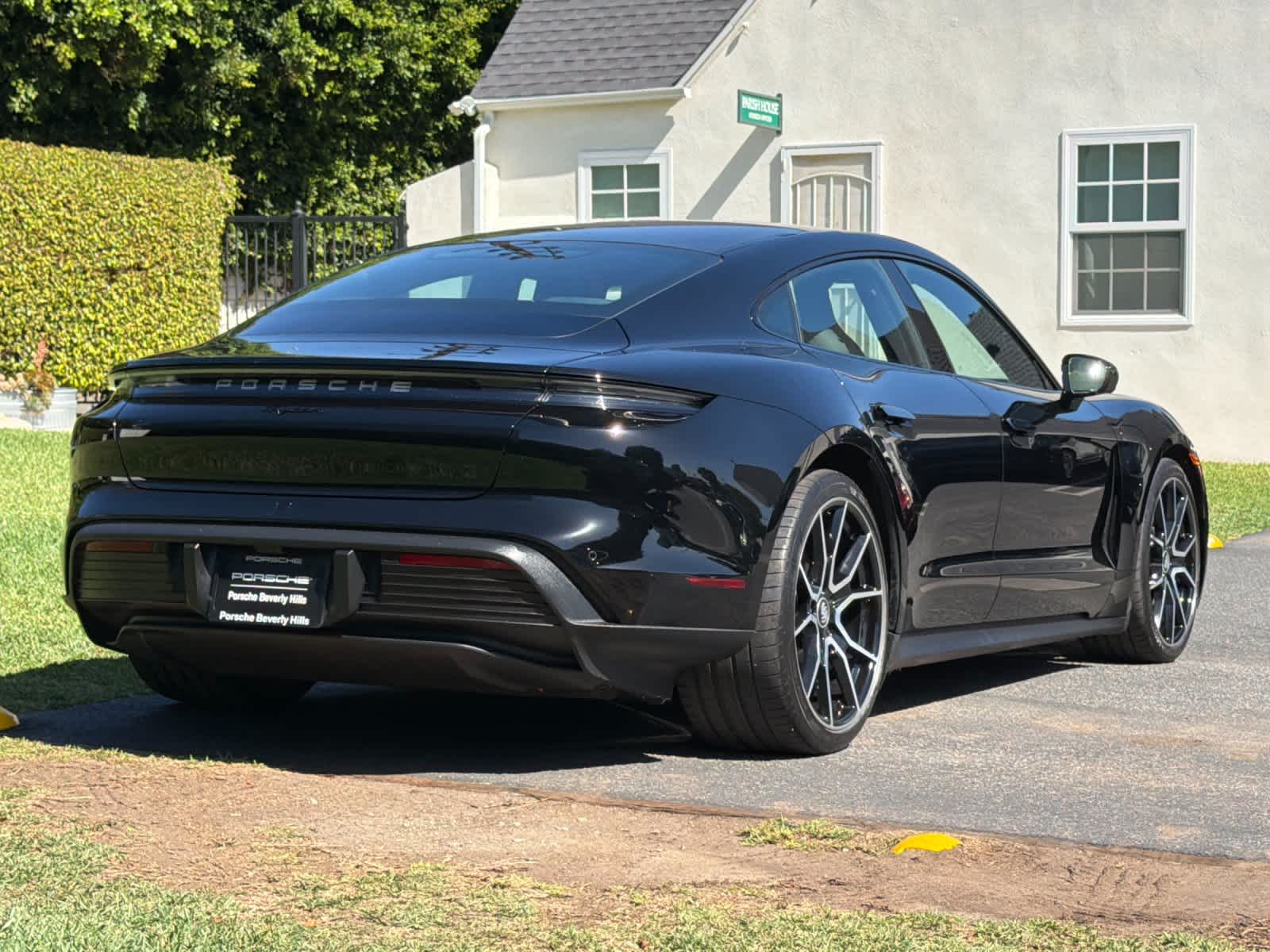 2023 Porsche Taycan Taycan