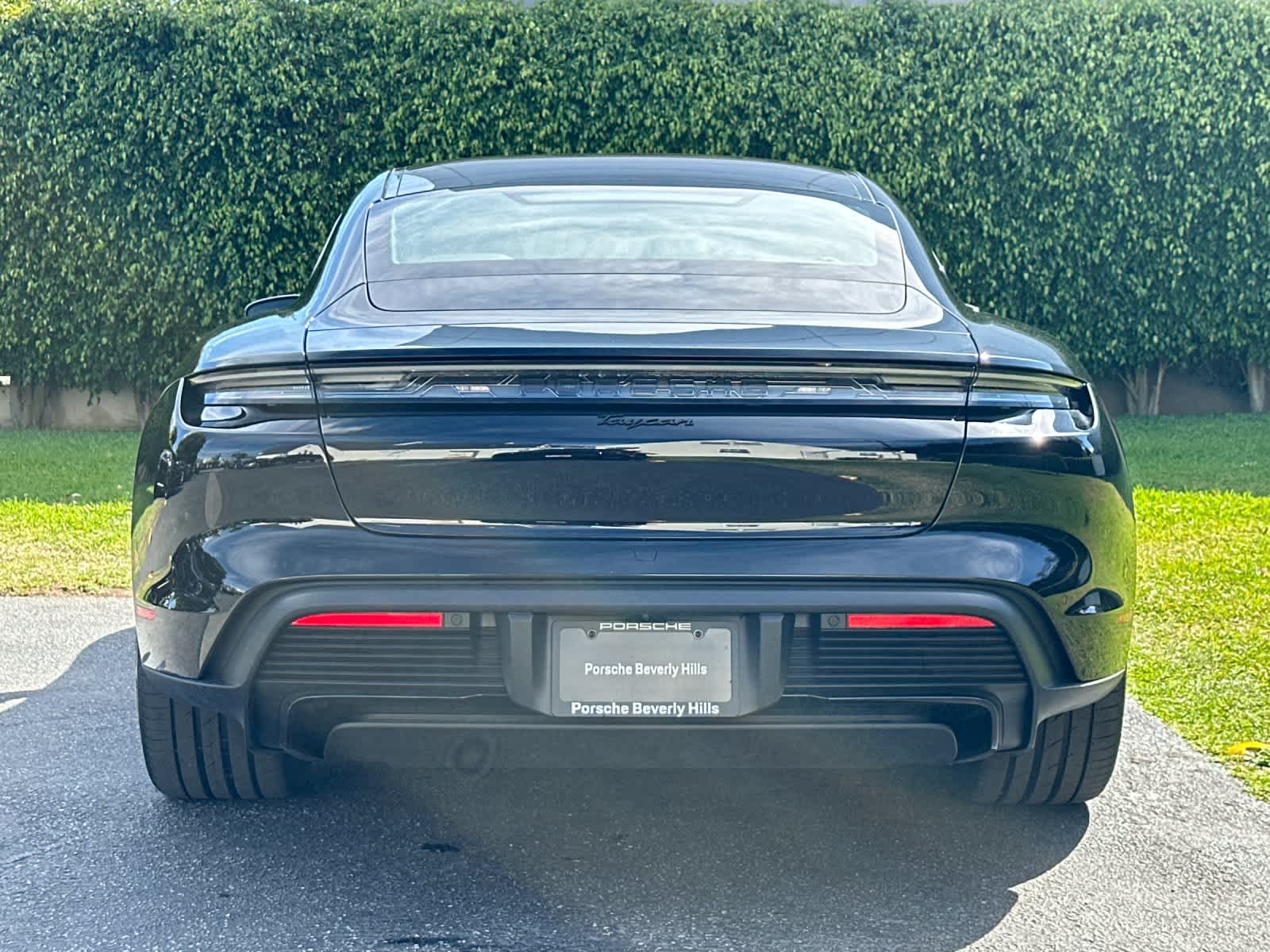 2026 Porsche Taycan Taycan Black Edition