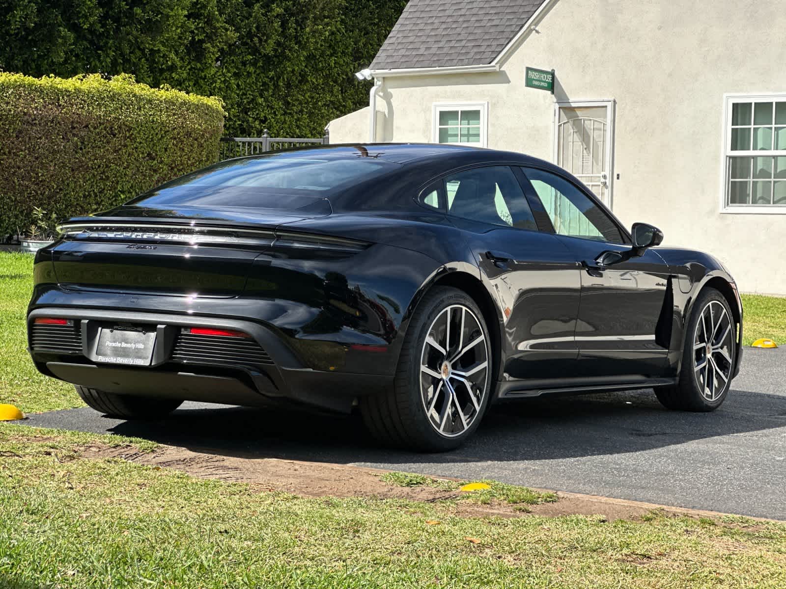 2026 Porsche Taycan Taycan Black Edition