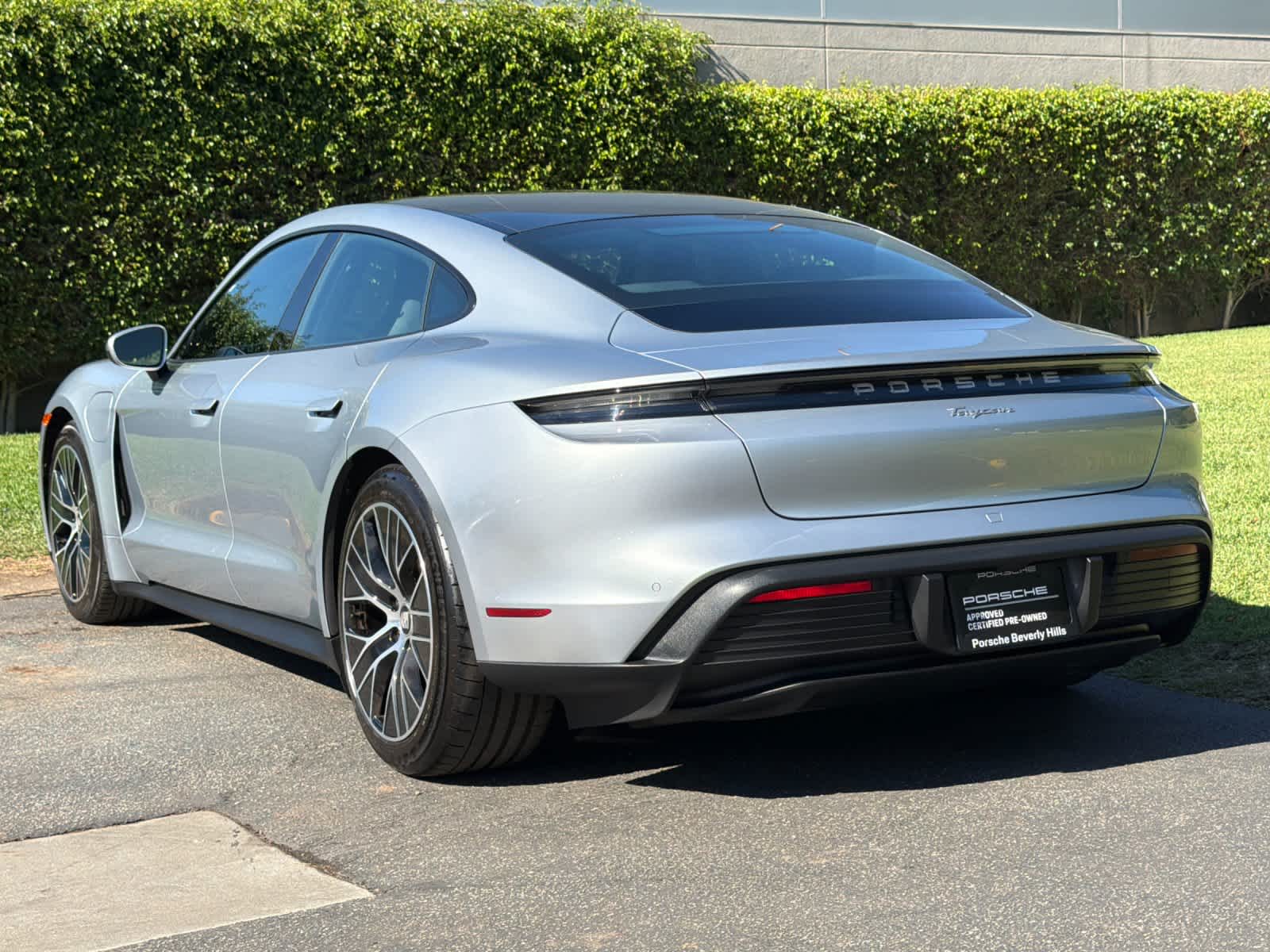 2023 Porsche Taycan Taycan