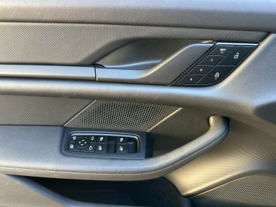 2024 Porsche Taycan RWD