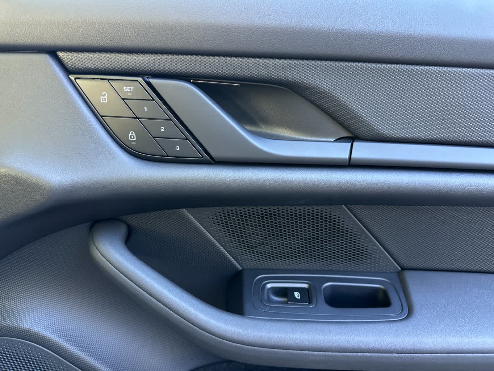 2024 Porsche Taycan RWD