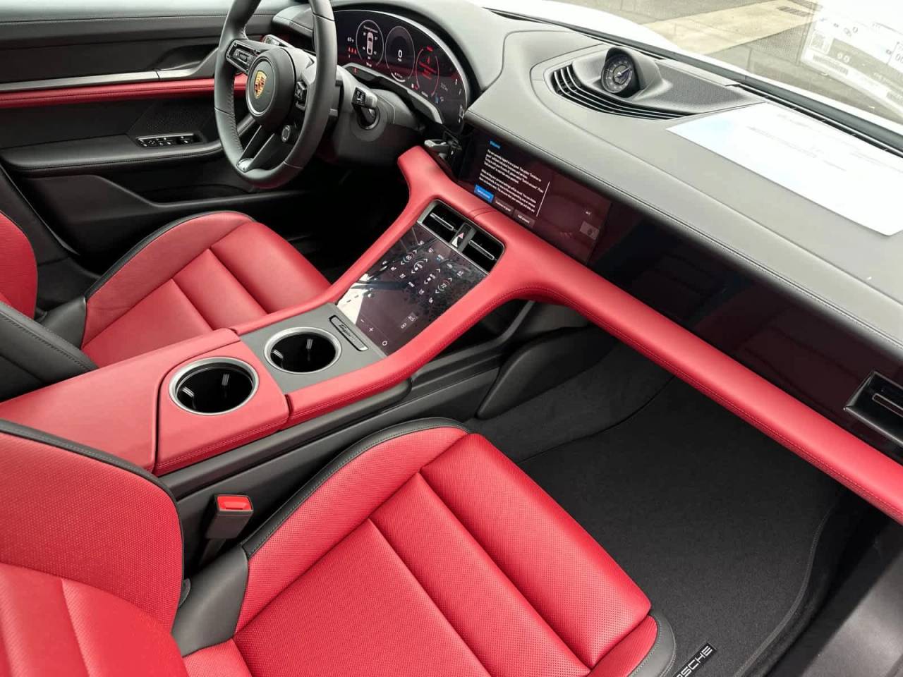 2025 Porsche Taycan RWD