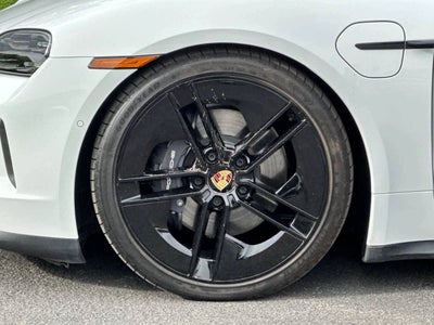 2025 Porsche Taycan RWD