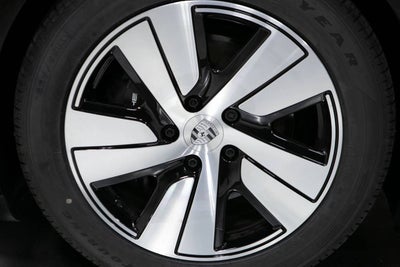 2026 Porsche Taycan 4