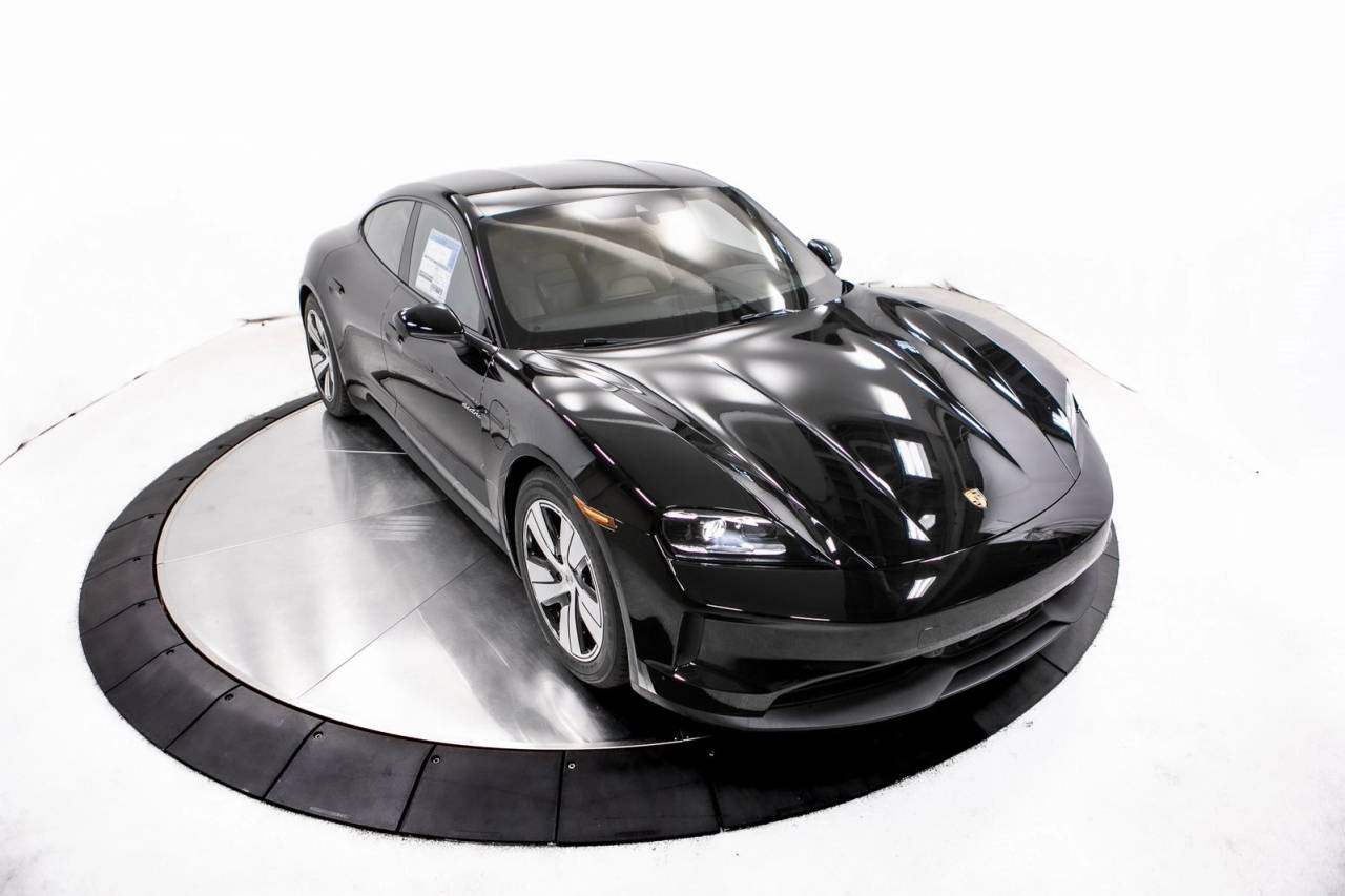 2026 Porsche Taycan 4