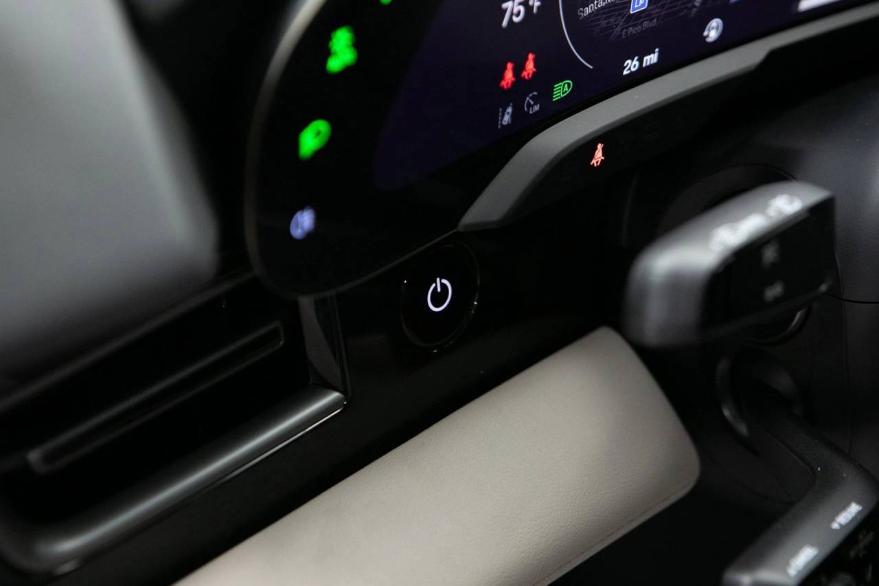 2026 Porsche Taycan 4