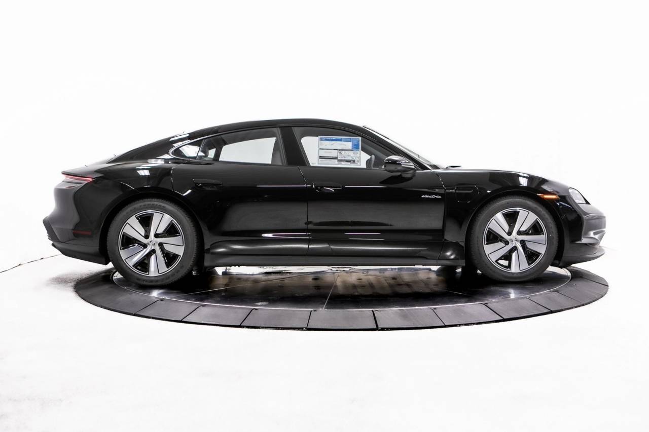 2026 Porsche Taycan 4