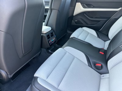2026 Porsche Taycan Taycan Black Edition