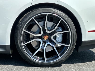 2026 Porsche Taycan Taycan Black Edition
