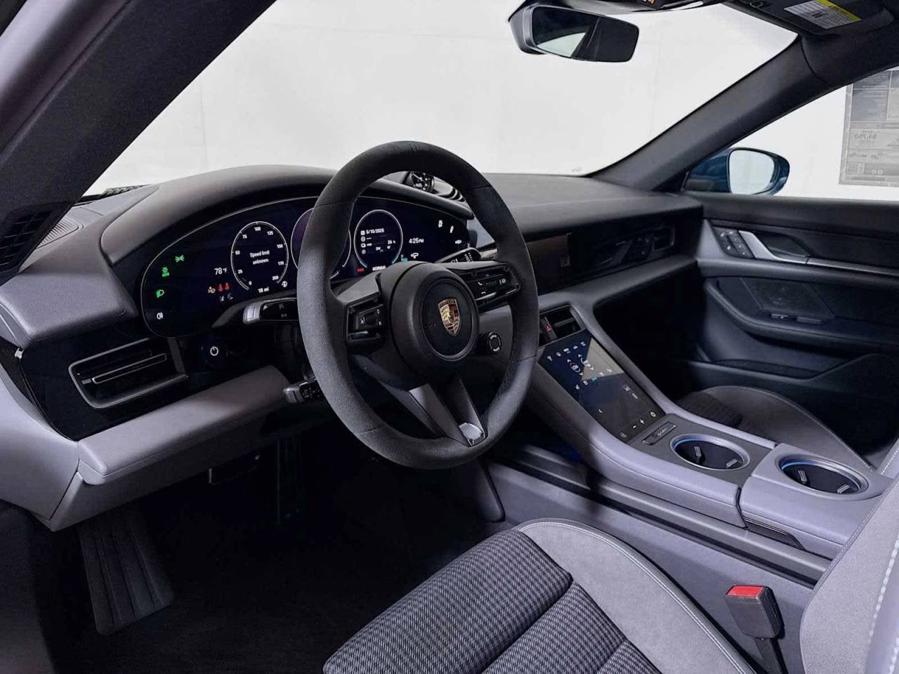 2025 Porsche Taycan 4