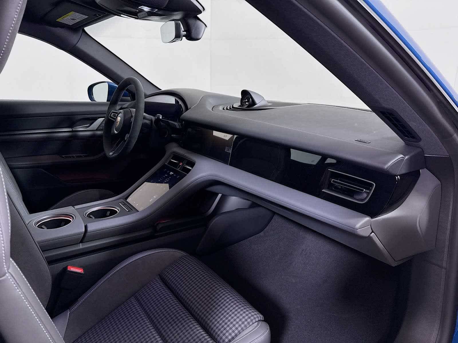 2025 Porsche Taycan Taycan 4