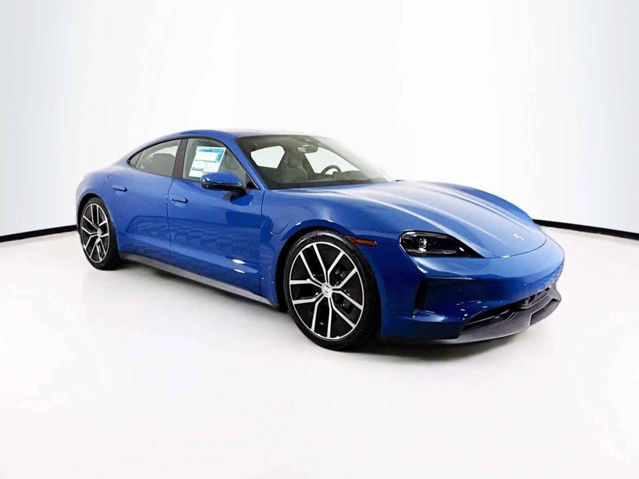 2025 Porsche Taycan 4