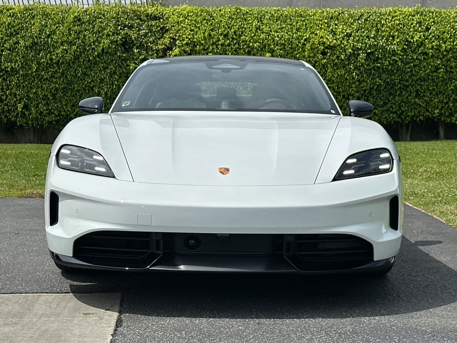2026 Porsche Taycan 4 Black Edition