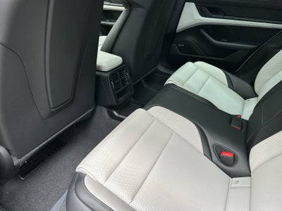 2026 Porsche Taycan 4 Black Edition
