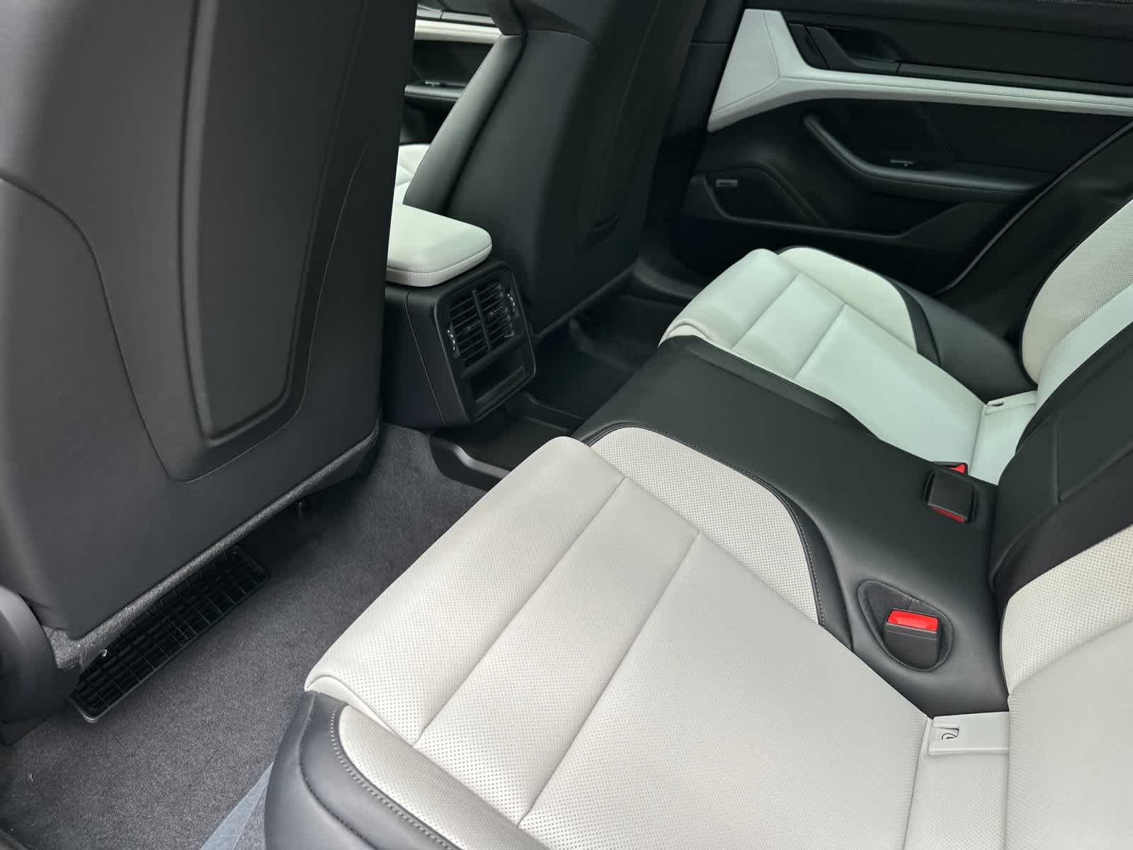 2026 Porsche Taycan 4 Black Edition