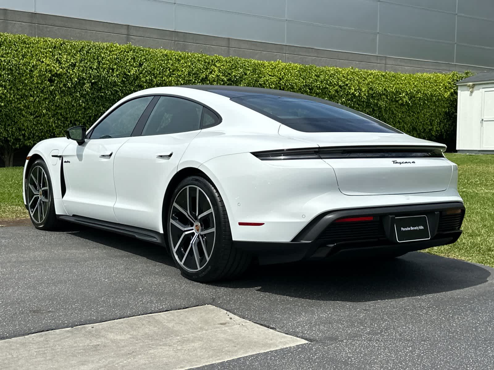 2026 Porsche Taycan 4 Black Edition