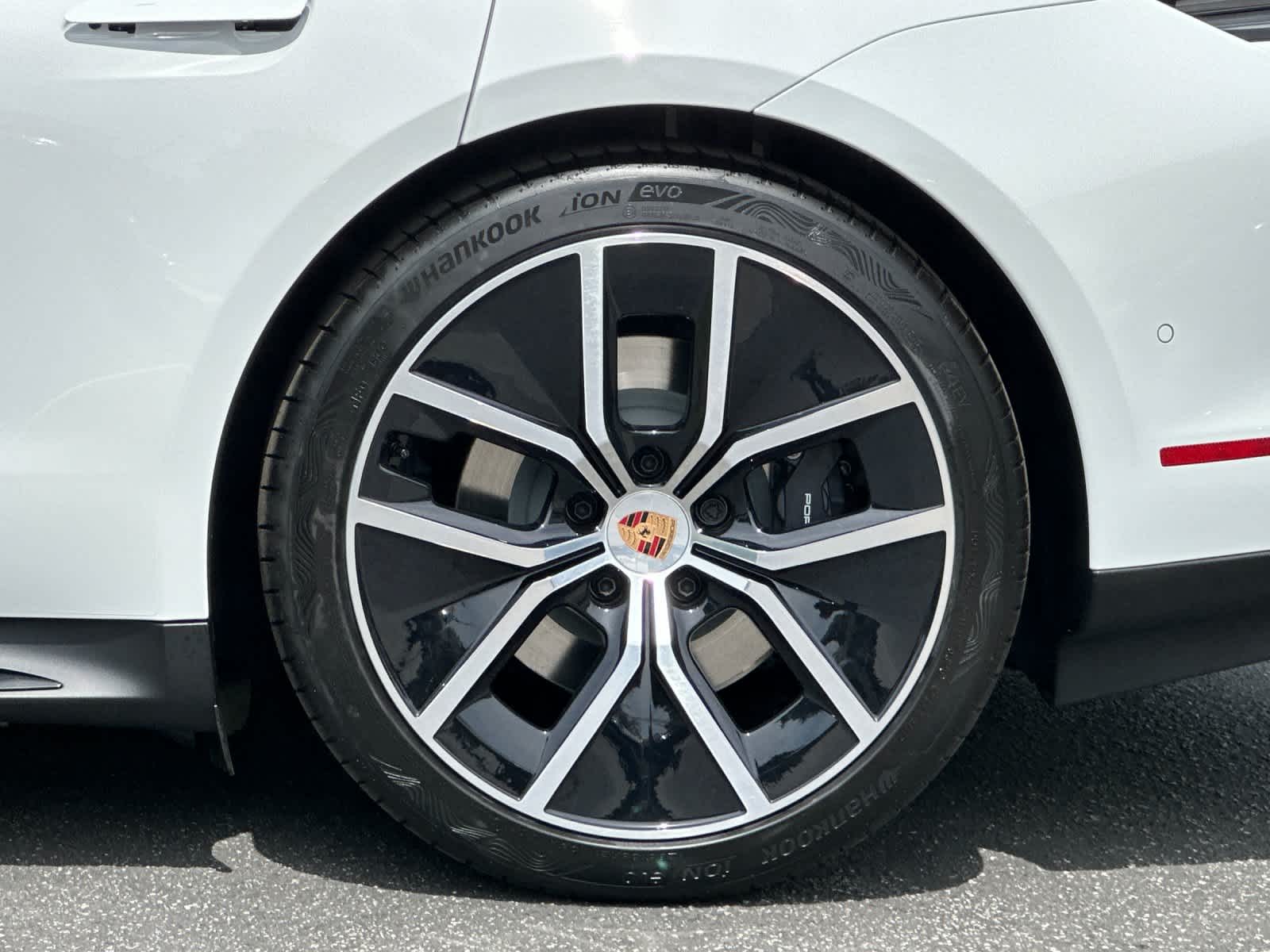 2026 Porsche Taycan 4 Black Edition