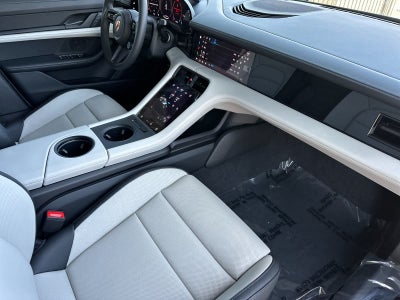 2026 Porsche Taycan Taycan Black Edition