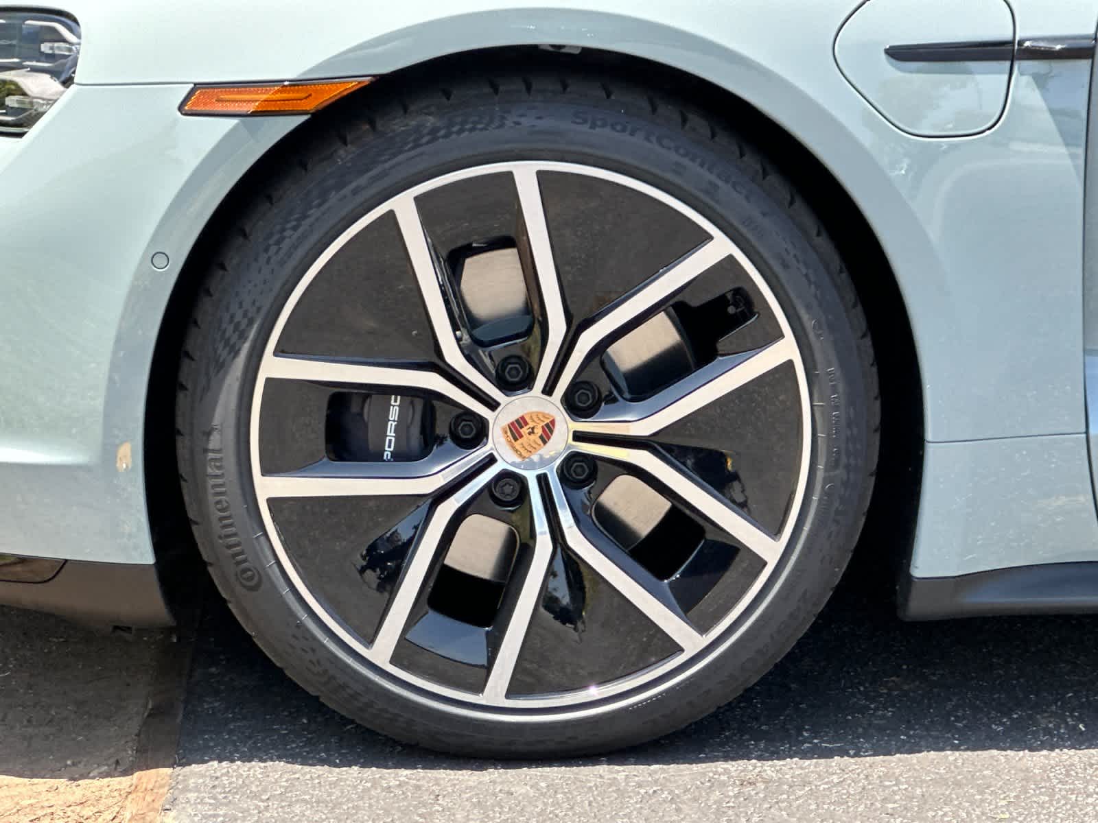 2026 Porsche Taycan Taycan Black Edition