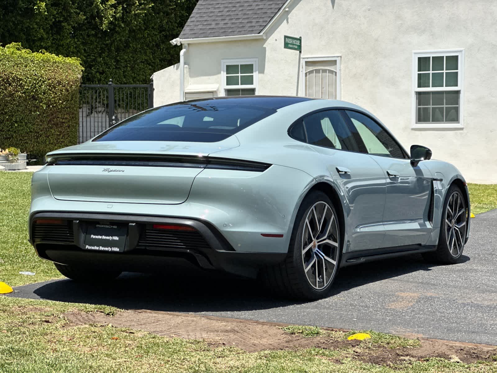 2026 Porsche Taycan Taycan Black Edition