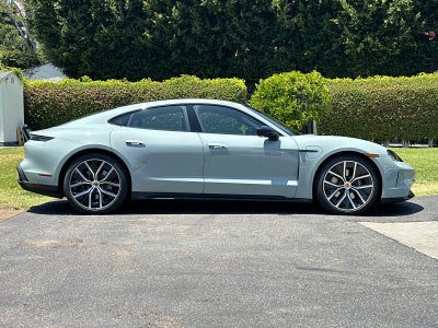 2026 Porsche Taycan Taycan Black Edition