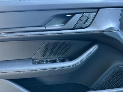 2026 Porsche Taycan Taycan Black Edition