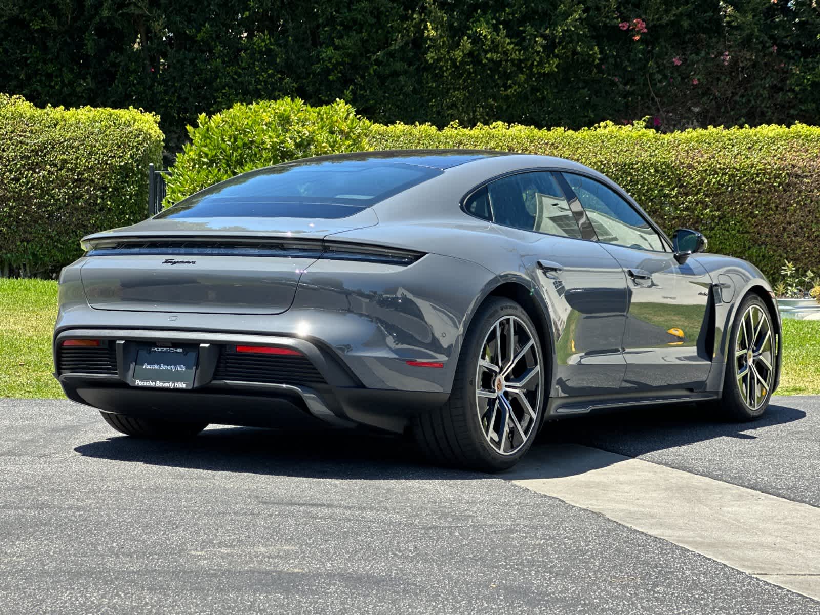 2026 Porsche Taycan Taycan Black Edition