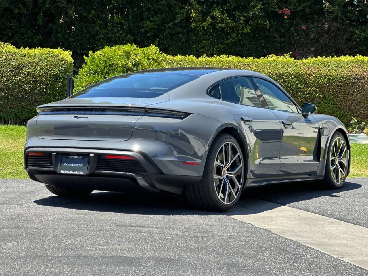 2026 Porsche Taycan Taycan Black Edition