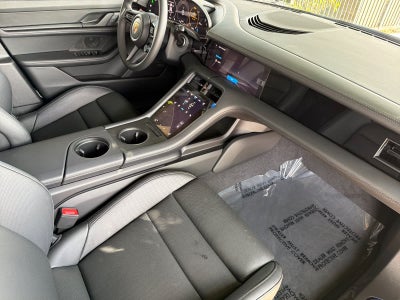 2026 Porsche Taycan Taycan Black Edition