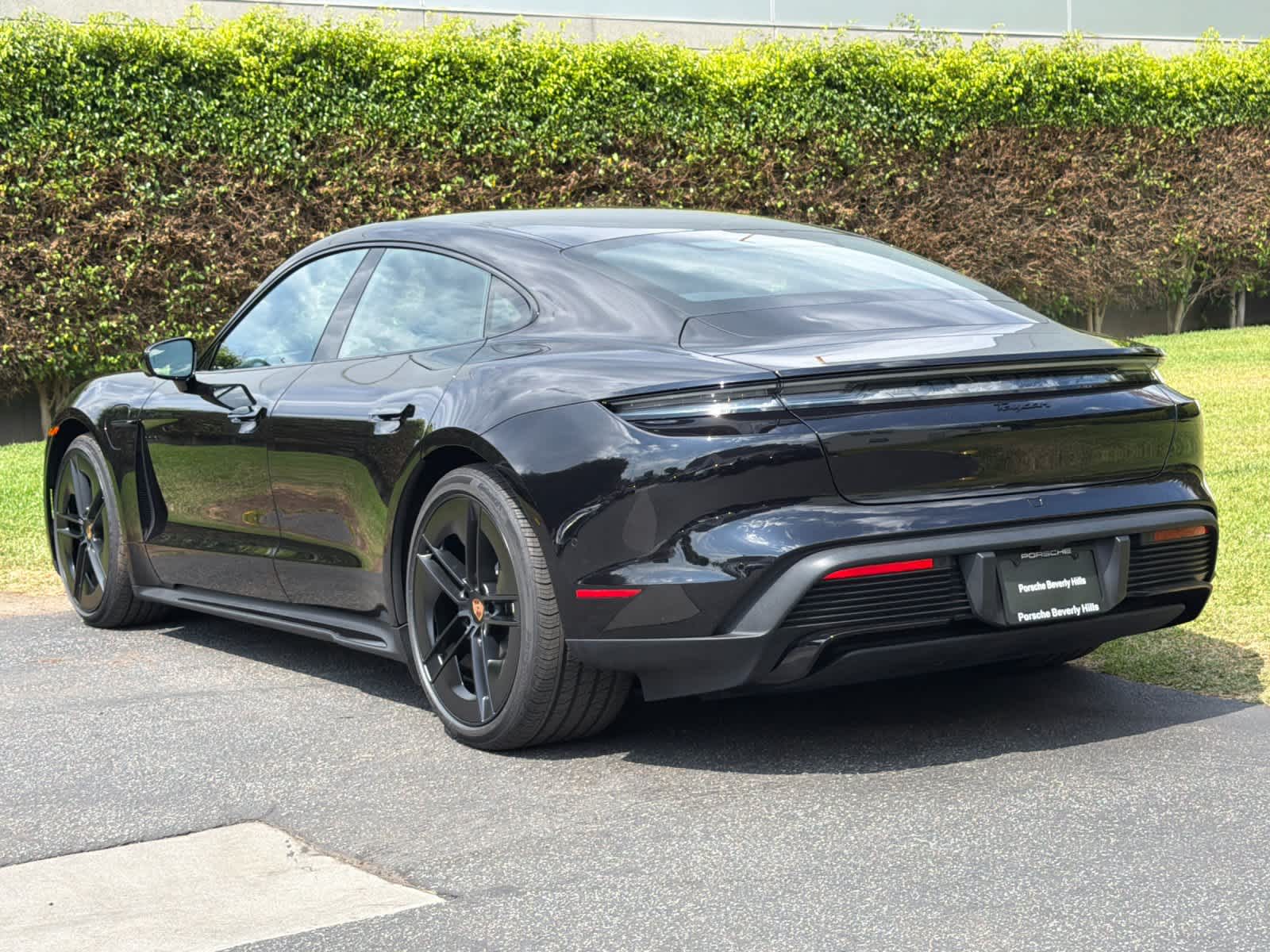 2026 Porsche Taycan Taycan Black Edition