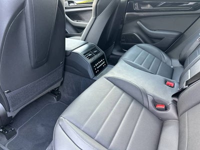 2026 Porsche Panamera 4