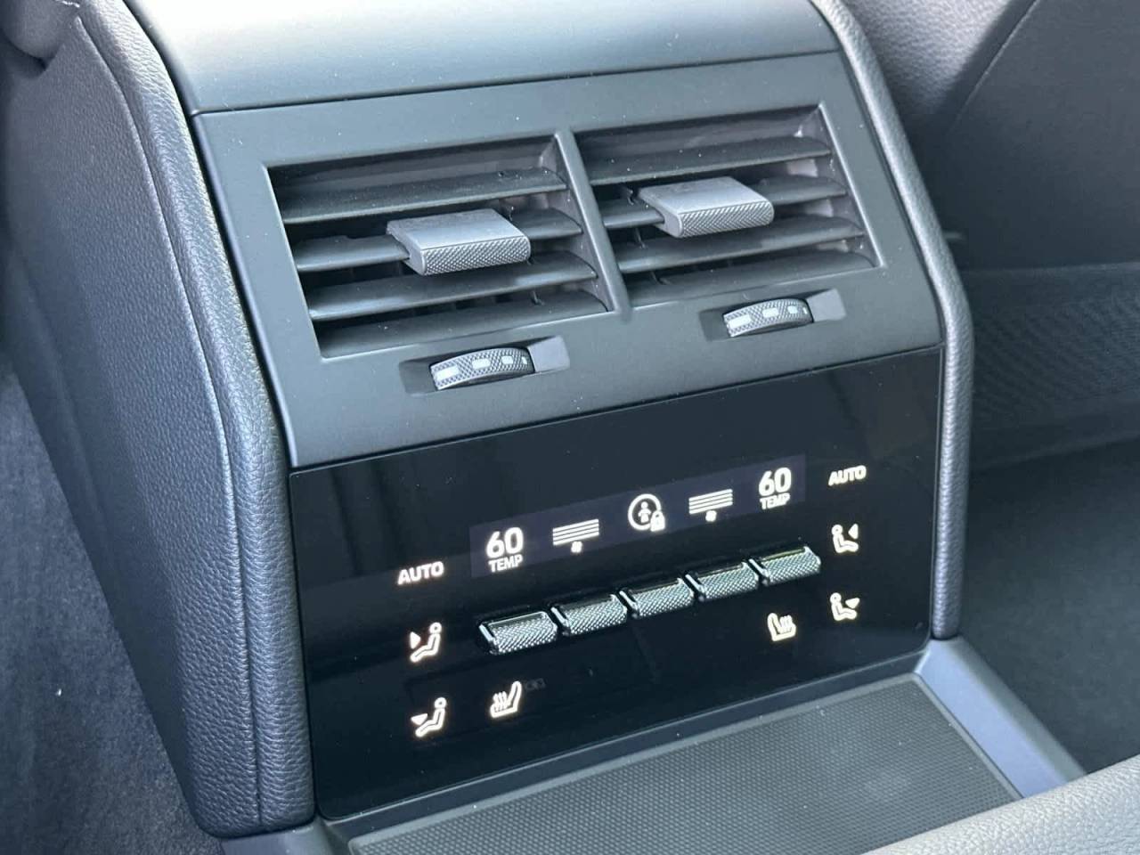 2026 Porsche Panamera 4