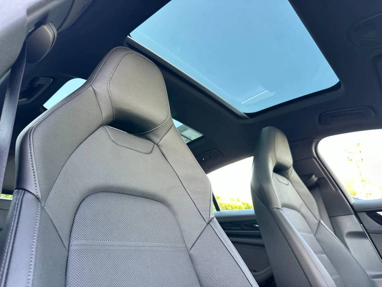 2026 Porsche Panamera 4