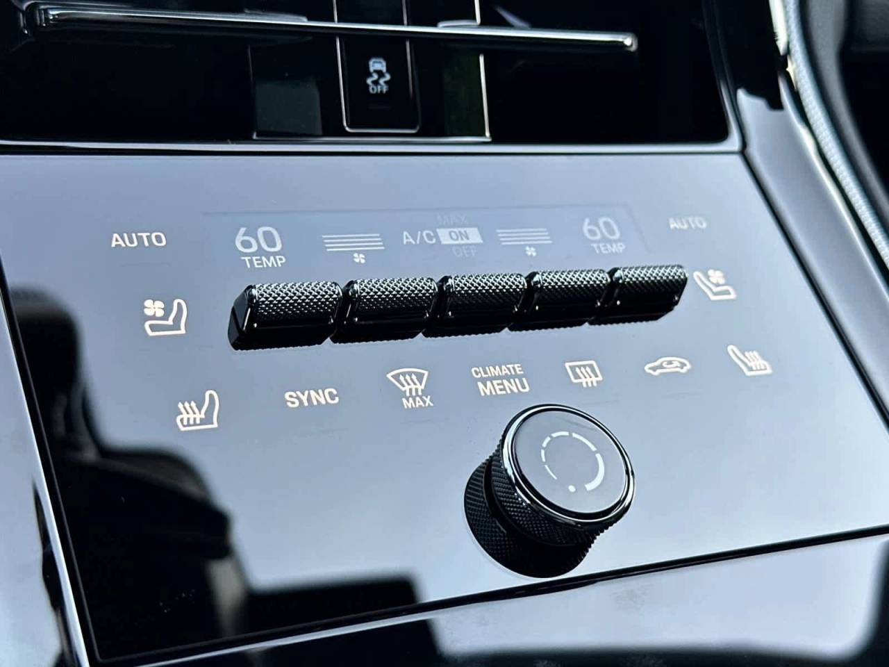 2026 Porsche Panamera 4