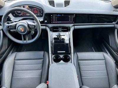 2026 Porsche Panamera 4