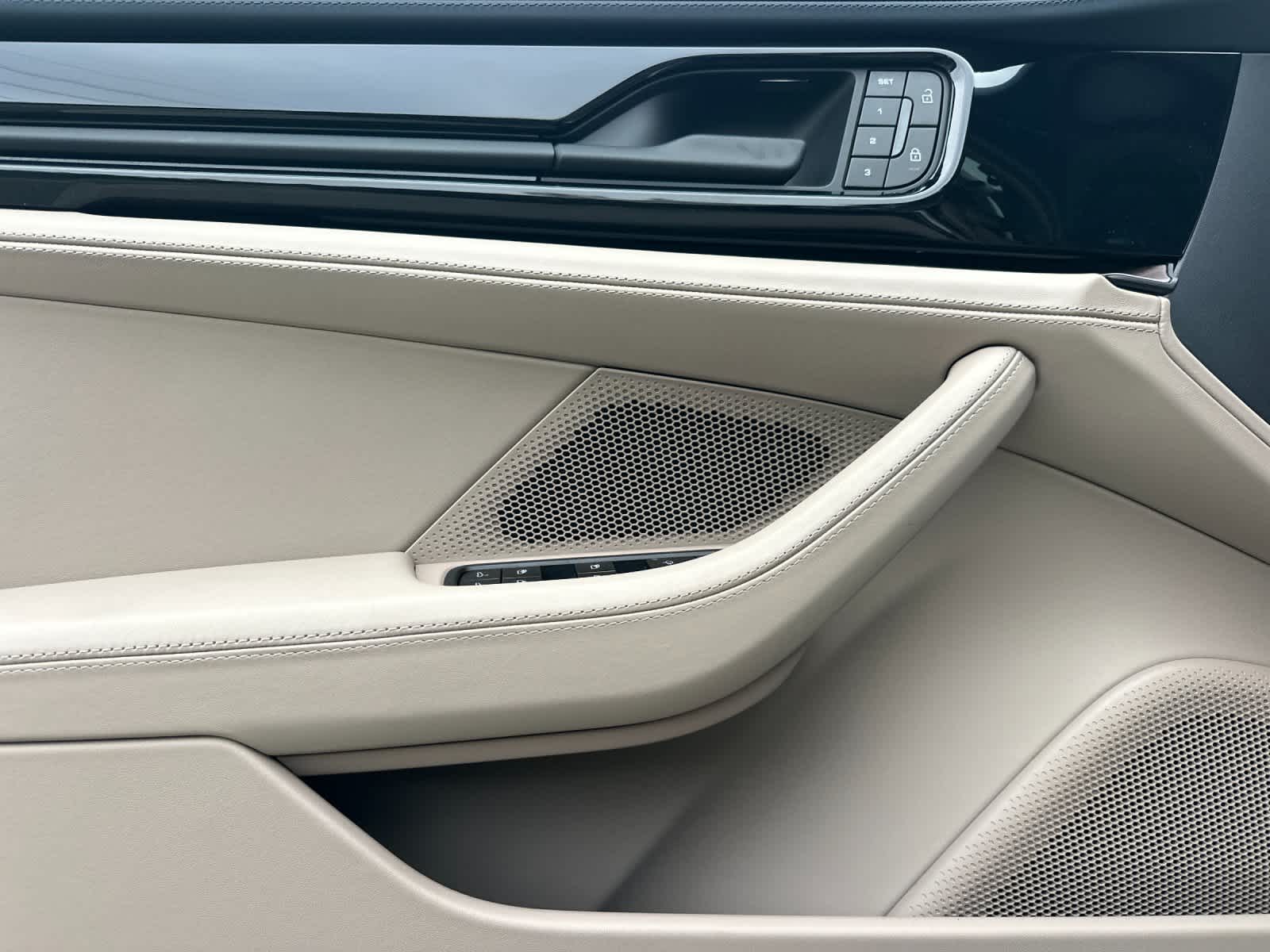 2026 Porsche Panamera Panamera 4