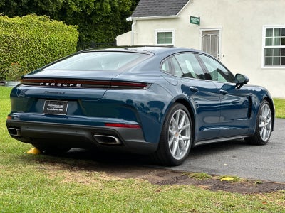 2026 Porsche Panamera Panamera 4