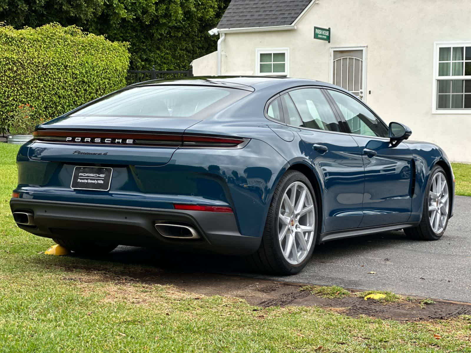 2026 Porsche Panamera Panamera 4