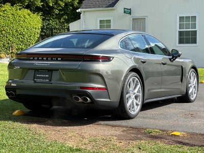 2026 Porsche Panamera Panamera 4