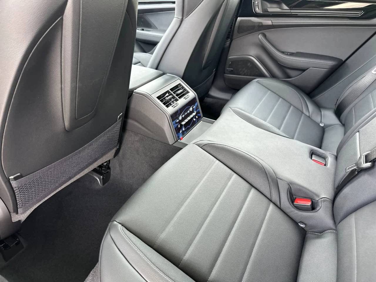 2026 Porsche Panamera Base