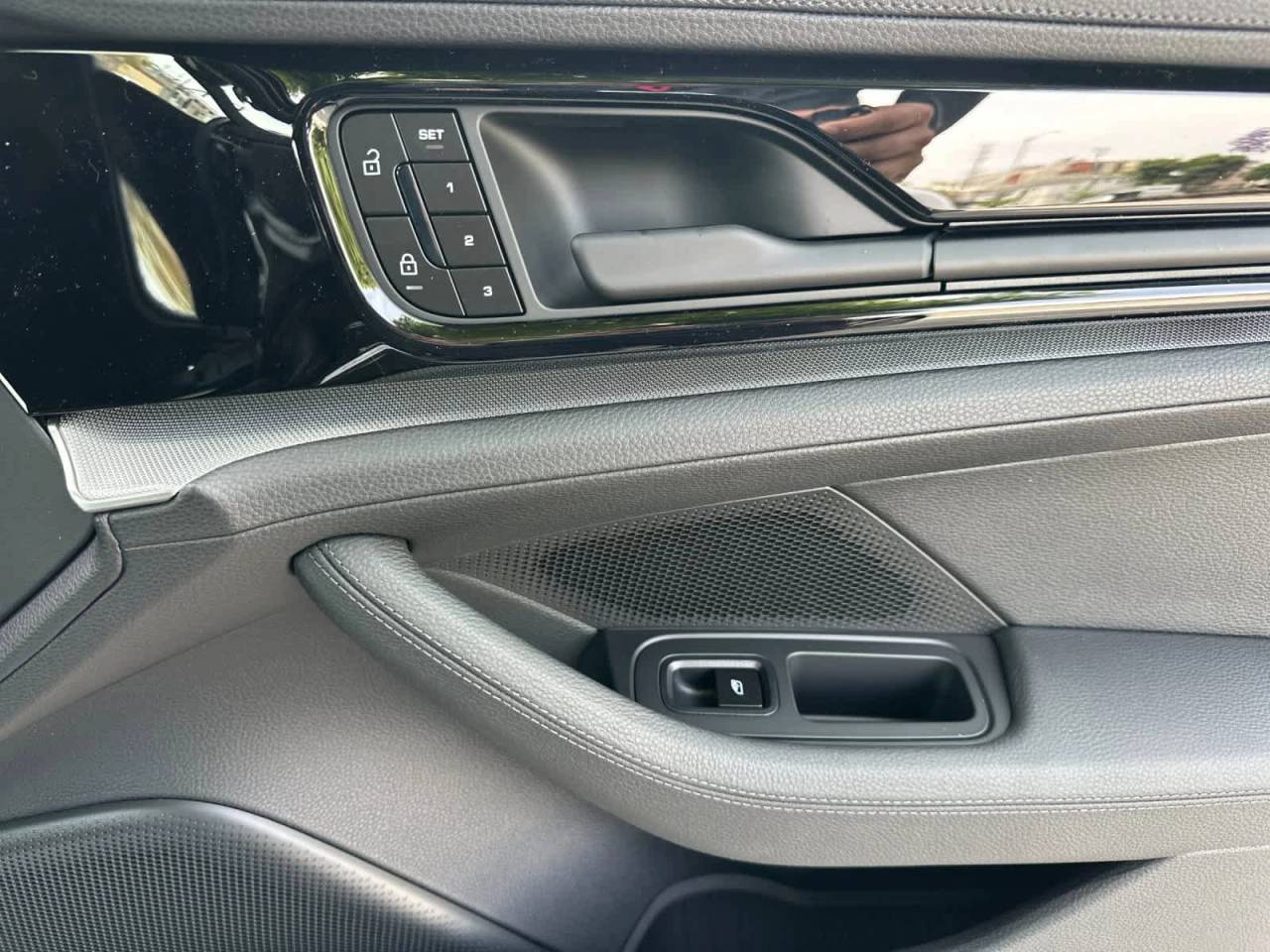 2026 Porsche Panamera Base