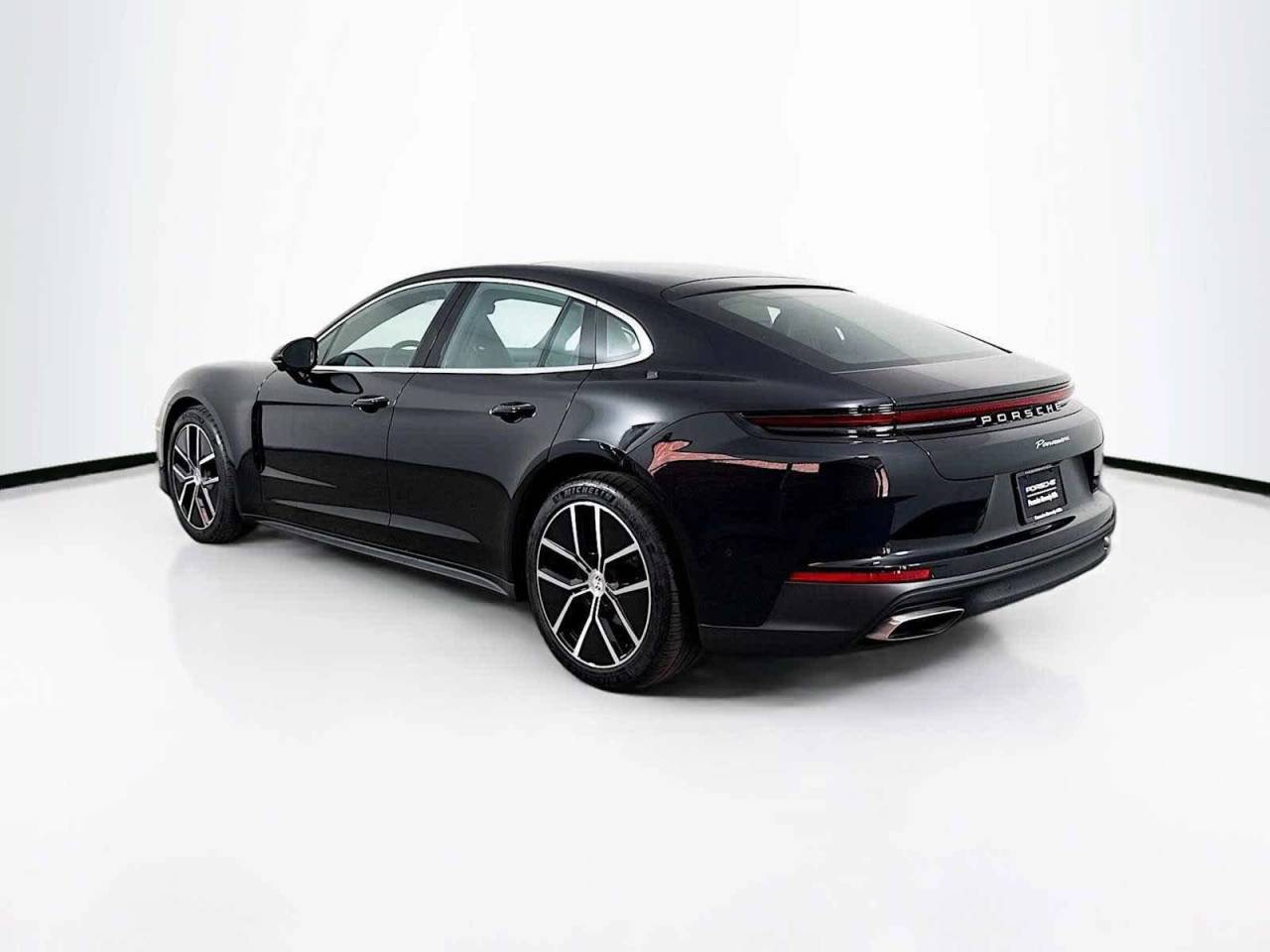 2025 Porsche Panamera RWD