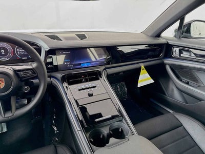 2026 Porsche Panamera RWD