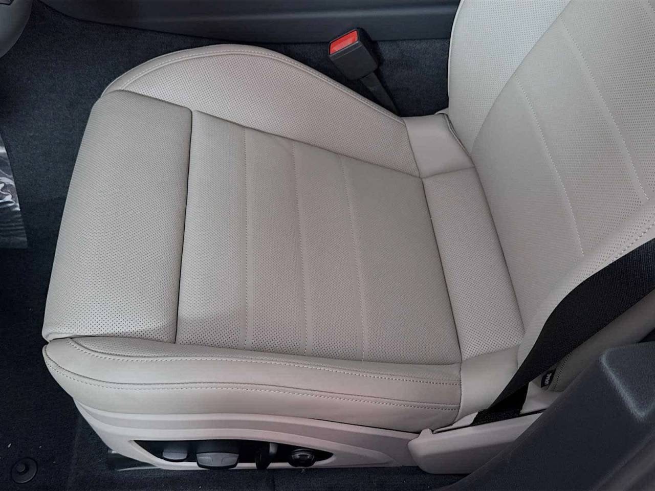 2025 Porsche Panamera RWD