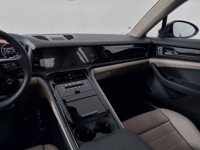 2025 Porsche Panamera RWD